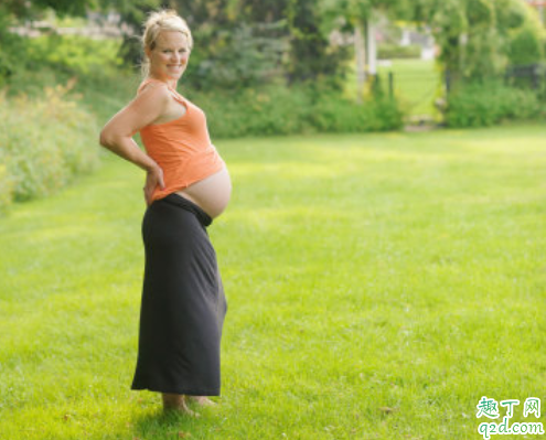 怀孕五个月不显怀正常吗 怀孕一般几个月肚子变大3